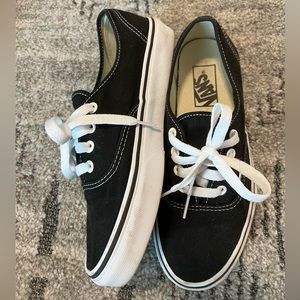 Black Authentic Everyday Shoes - Vans - Women’s Size 7.5, Men’s Size 6.0